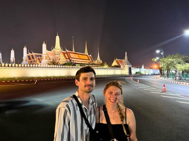 Ultimate Private Bangkok Tuk Tuk Tour and Dinner