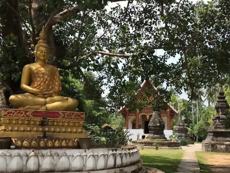 Private Full-Day Luang Prabang City Tour Highlights