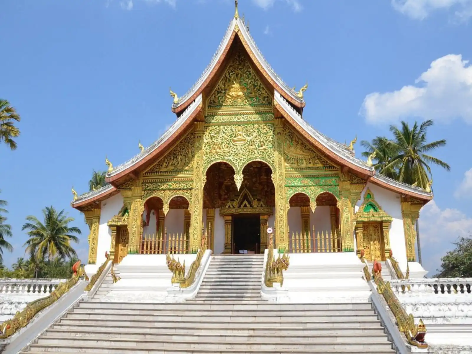 Private Full-Day Luang Prabang City Tour Highlights